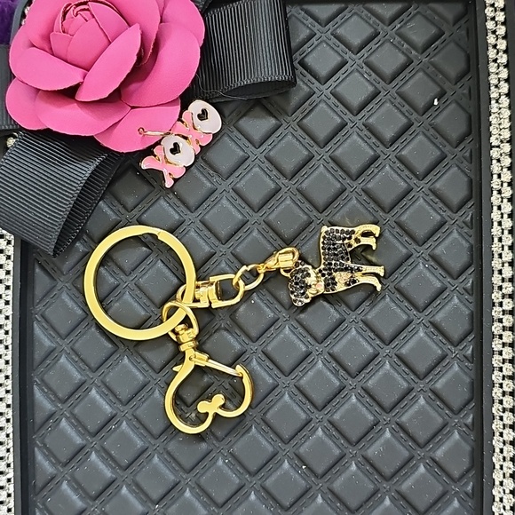 NEW! Cubic Zirconia Rottweiler Keychain/Bag 🎒👜 Charm & Pendant ~ 🎁 🐾 🐕 - Picture 4 of 16